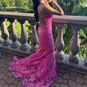 Pink Prom dross. Bought from Champagne&Lace. Not sure about the size